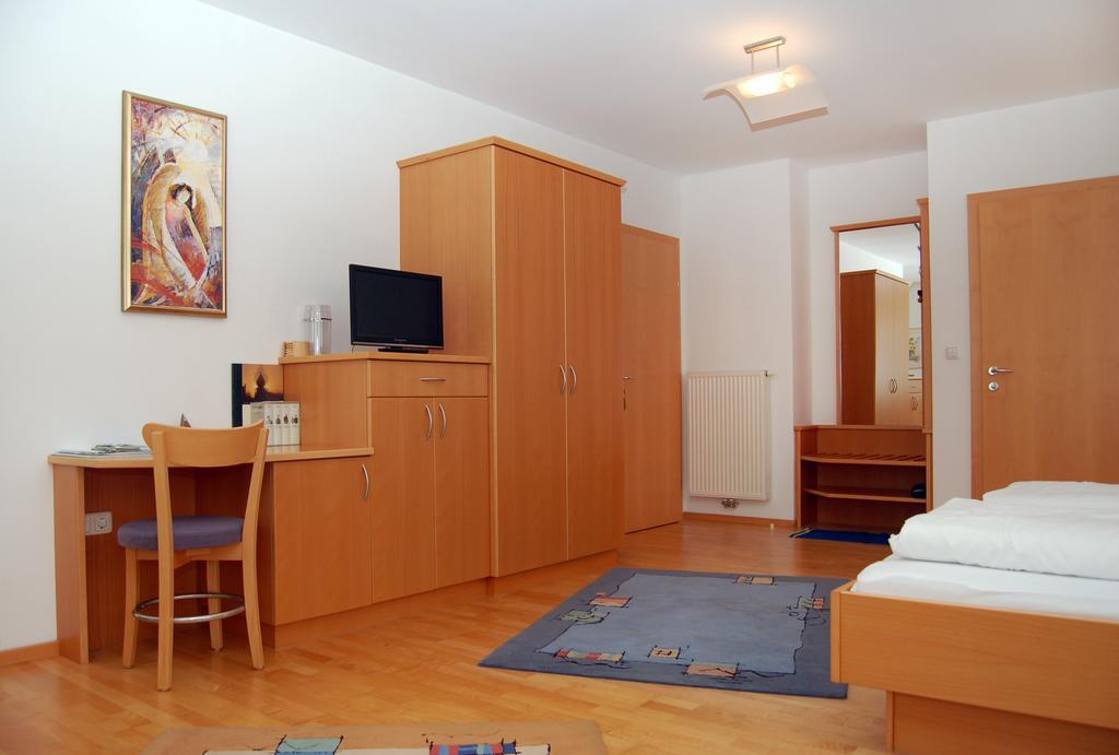 Appartement Pension Zur Post à Bad Blumau Chambre photo