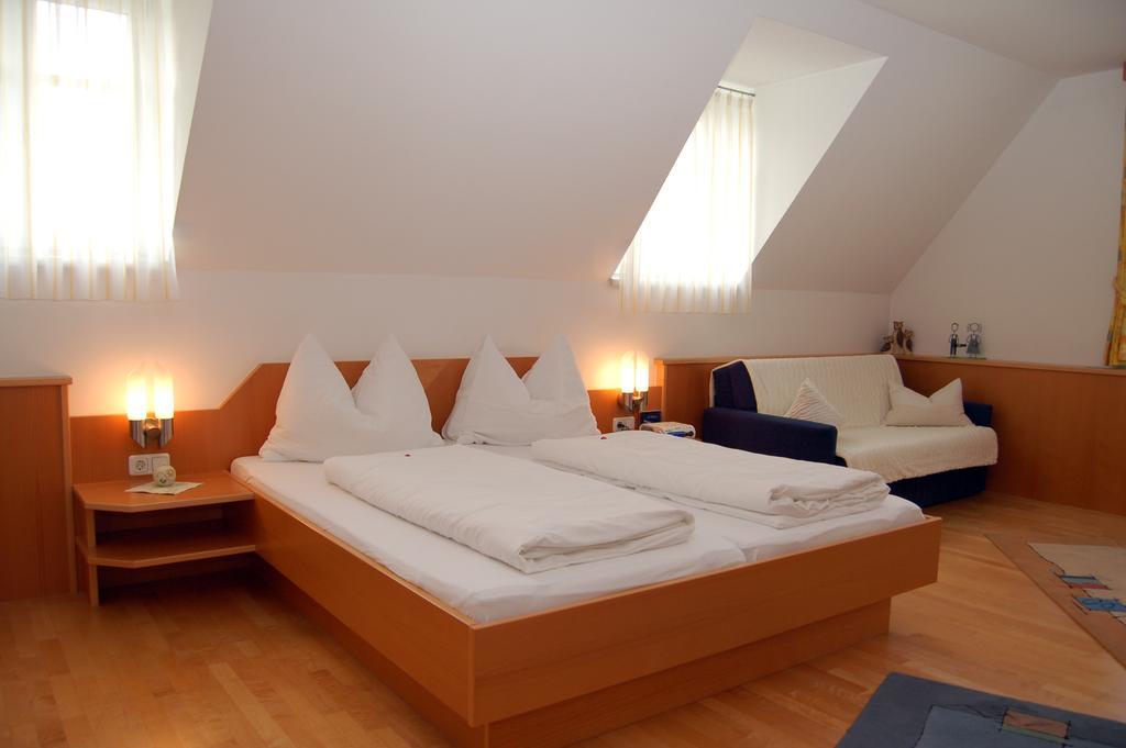 Appartement Pension Zur Post à Bad Blumau Chambre photo